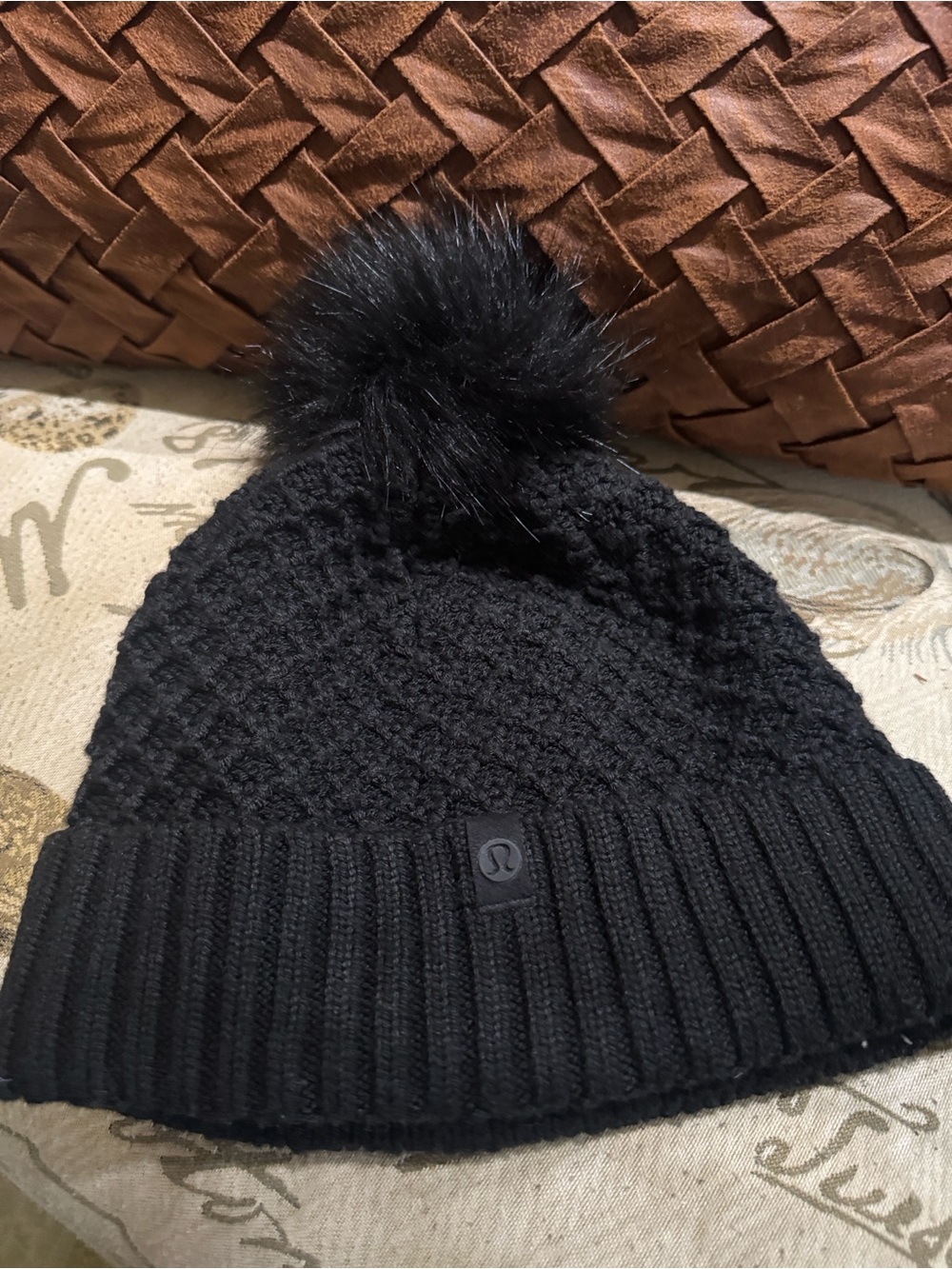 Lululemon Black Knit Pom Beanie